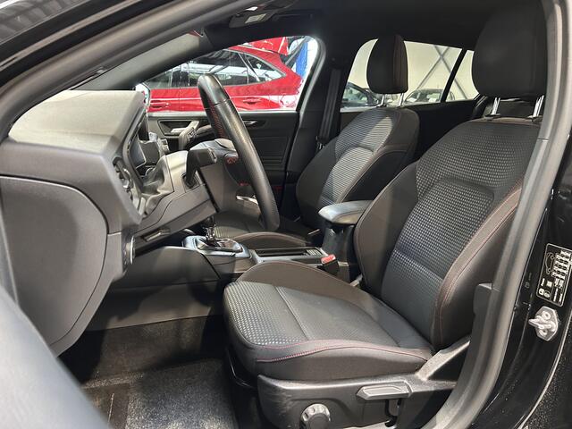 Ford FOCUS Wagon EcoBoost Hybrid 125 pk ST Line | Trekhaak | Winter Pack | Camera | full LED | 4 seiz. banden | Navi | Clima | Cruise