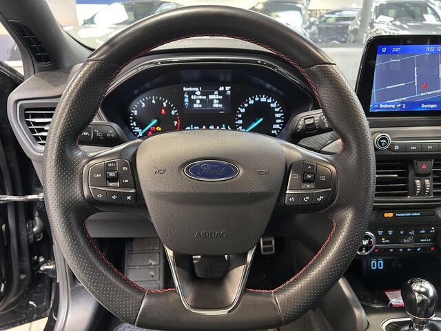 Ford FOCUS Wagon EcoBoost Hybrid 125 pk ST Line | Trekhaak | Winter Pack | Camera | full LED | 4 seiz. banden | Navi | Clima | Cruise