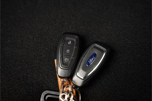 Ford FOCUS 1.0 EcoBoost Titanium Business PDC Navi 16"