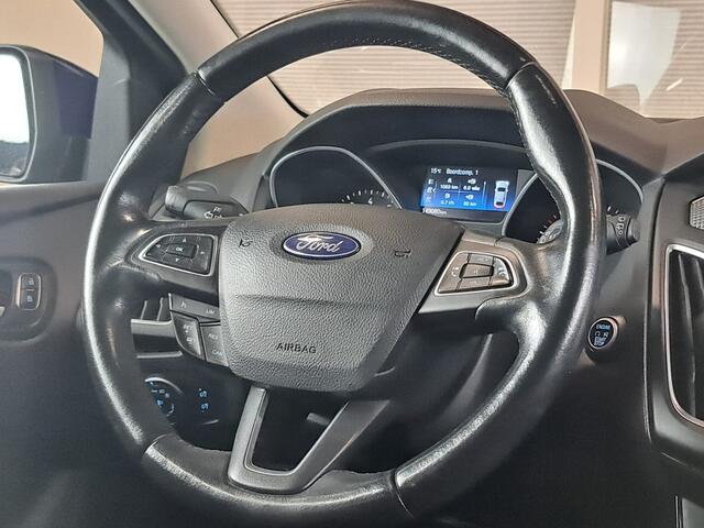 Ford FOCUS Wagon 1.0 Titanium + NAVI