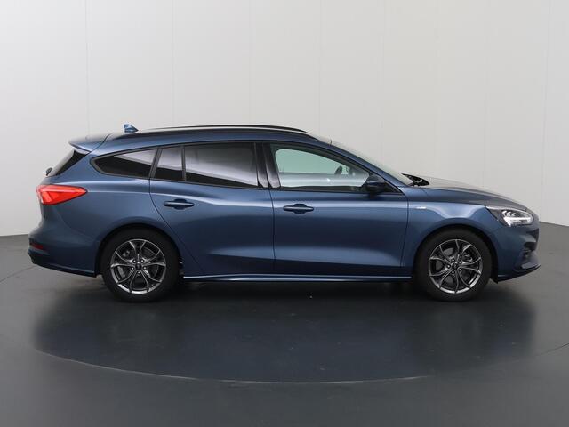Ford FOCUS Wagon 1.0 EcoBoost Hybrid ST Line Business | Winterpakket | Head Up | Full LED | Navigatie | Parkeercamera |
