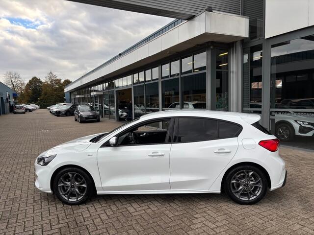 Ford FOCUS 1.0 ECOBOOST ST-LINE AUTOMAAT NAVI LMV PDC-CAMERA WINTERPACK