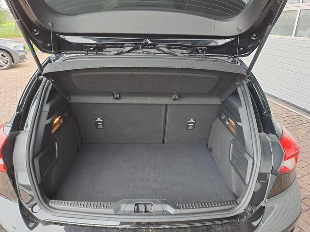 Ford FOCUS 1.0 EcoBoost ST-Line Business, Stoel/Stuurverwarming, Cruise Control, Android auto,