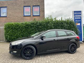 ford-focus-wagon-1.0-first-edition-