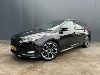 ford-focus-wagon-1.0-st-line-led-tr