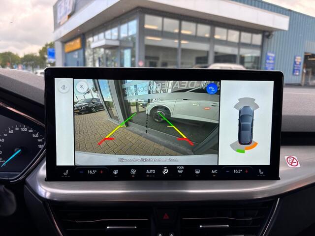 Ford FOCUS 1.0 EBH TITANIUM AIRCO WIDESCREEN PDC WINTERPACK