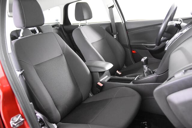 Ford FOCUS Wagon 1.0 Trend *2e Eigenaar*Navigatie*Parkassist*