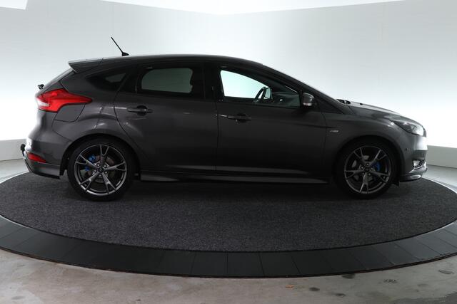 Ford FOCUS 1.0 ST-Line | TREKHAAK | CRUISE | CLIMA | CARPLAY |