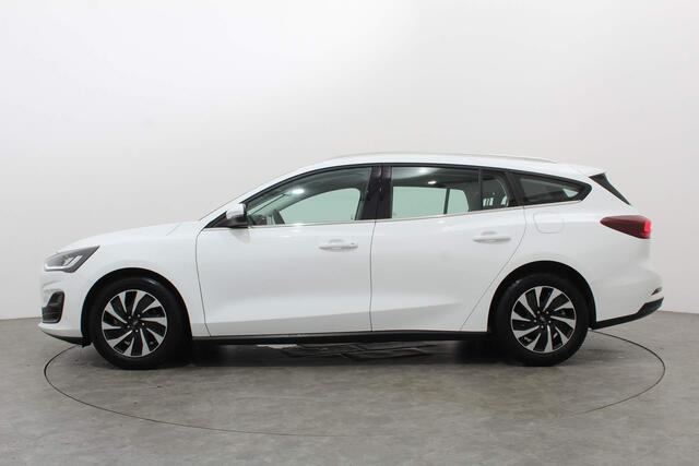 Ford FOCUS Wagon 1.0 ECOBOOST HYBRID 125PK TITANIUM | Navi | Winterpakket | PDC v/a
