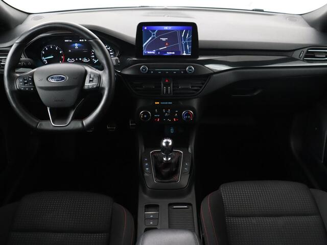 Ford FOCUS 1.5 EcoBoost ST Line | Panoramadak | Adaptive cruise | Stoel & stuurverwarming | Camera | B&O Sound | Carplay | Navigatie | Full LED | Park Assist | Airco