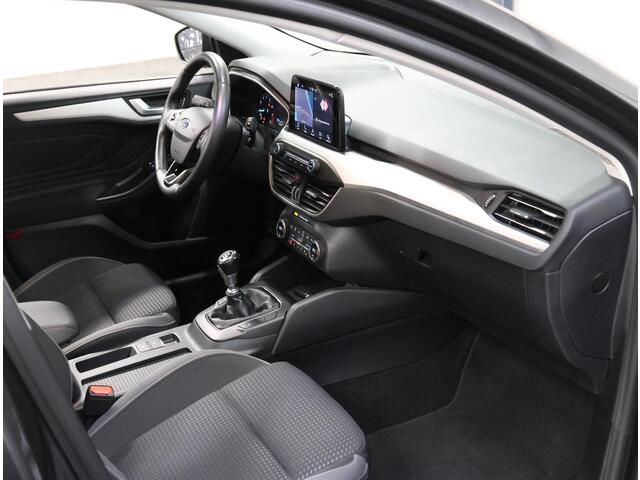 Ford FOCUS Wagon 100PK Edition Business | 1ste eigenaar | AppleCarplay/AndroidAuto | Stoel/Stuur/VoorruitVerwarmd | Armsteun | Climate Control | Cruise Control | Navigatie | Keyless | Parkeersensoren | Isofix |