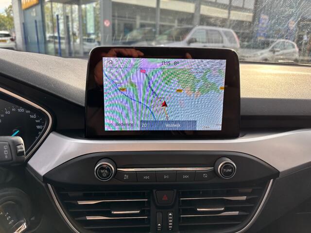 Ford FOCUS 1.0 EBH TR ED. BNS NAVI AIRCO PDC LMV