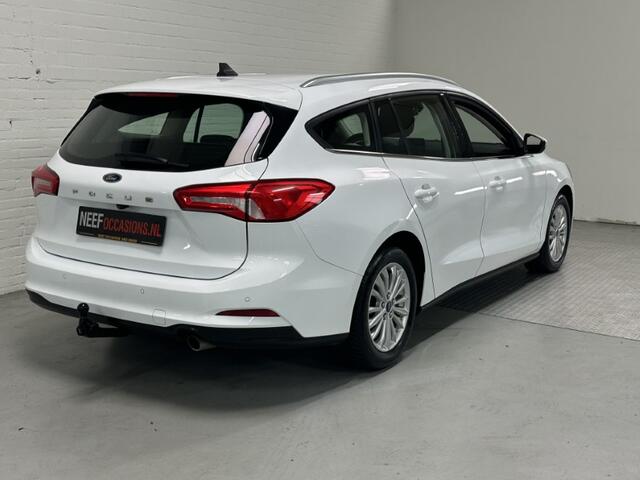 Ford FOCUS Wagon 1.0 EcoBoost Titanium Business CLIMA /TREKHAAK / CRUISE / CAMERA Dis.Ketting is nieuwe