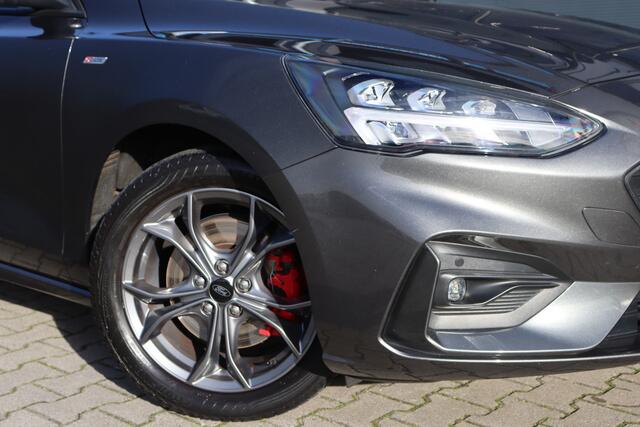 Ford FOCUS Wagon 1.0 EcoBoost Hybrid ST-Line | Camera | Trekhaak | Winter Pakket |