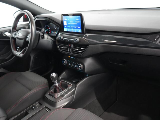 Ford FOCUS 1.0 EcoBoost ST Line Business | 125 PK | Pano | Trekhaak | Carplay | B&O |