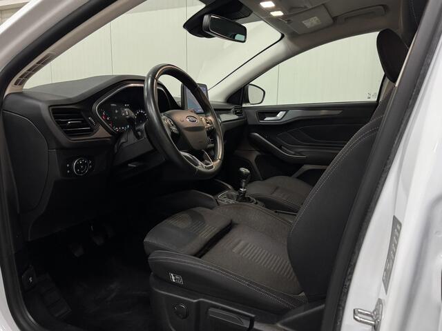 Ford FOCUS Wagon 1.0 EcoBoost Hybrid Active Business ZWART-DAK KEY-LESS CAMERA TREKHAAK 18''LMV