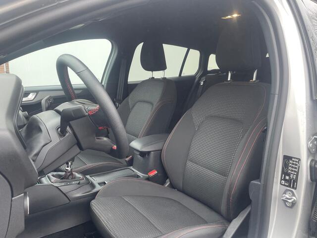 Ford FOCUS Wagon EcoBoost Hybrid ST Line Style | Winter pack | LED | Climate Control | Trekhaak | Camera | Parkeersensoren | Cruise |