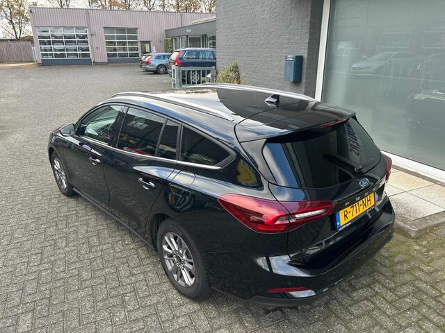 Ford FOCUS 1.0 EBH TITANIUM STYLE