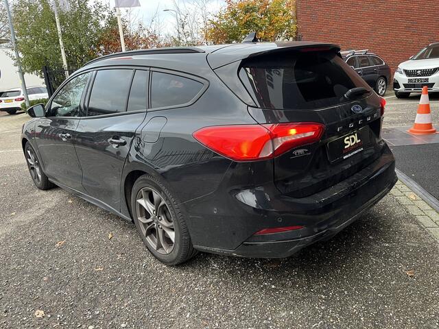Ford FOCUS Wagon 1.0 EcoBoost ST Line Business // ADAPT. CRUISE // DODEHOEK // CLIMA // CAMERA+SENSOREN // NAVI+CARPLAY // STUUR+STOELVERWARMING //