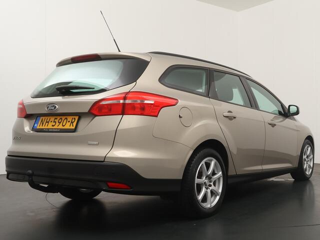 Ford FOCUS Wagon 1.0 Trend - Navigatie - Airconditioning - Trekhaak
