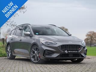 ford-focus-wagon-2.3-ecoboost-st-3-