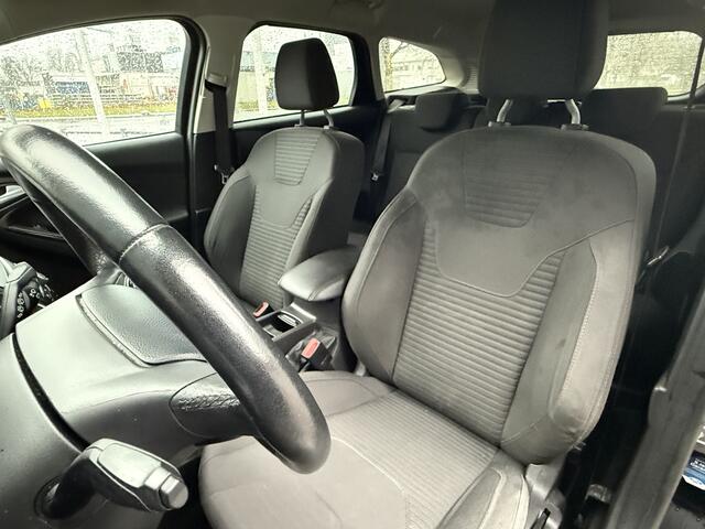 Ford FOCUS Wagon BWJ 2016 | 1.0T 126PK Titanium AUTOMAAT | TREKHAAK | CLIMA | NAVI | STOEL&STUURWIEL VERW | PRIVACY GLASS | PDC 2X | PARKPILOT