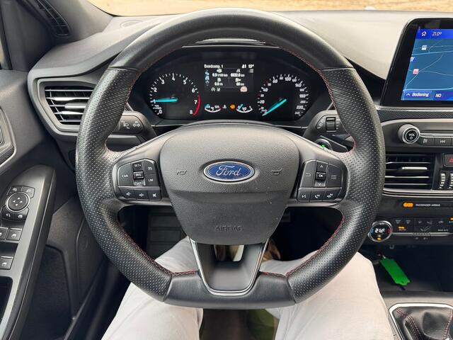 Ford FOCUS Wagon 1.0 125pk Hybrid ST Line Bns ecc,navigatie,lmv,carplay,led,dglas,pdc
