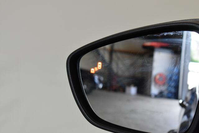 Ford FOCUS Wagon 1.0 EcoBoost 168 PK Hybrid ST Line Camera Winterpack Head-Up Navi Dhoek