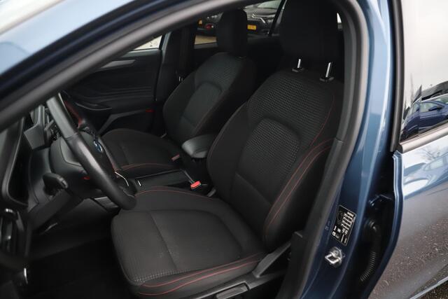 Ford FOCUS Wagon 1.0 EcoBoost Hybrid ST Line Style 125PK Navigatie Achteruitrijcamera Climate Stuur & Stoelverwarming 17 inch LMV