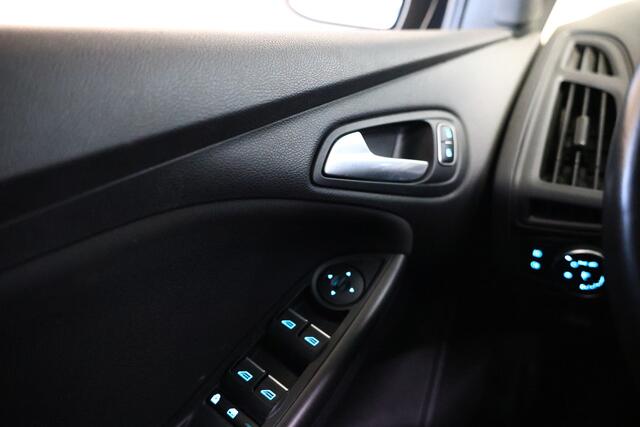 Ford FOCUS Wagon 1.0 EcoBoost Titanium AUT NAV BT STOELVW PDC CRUISE '18