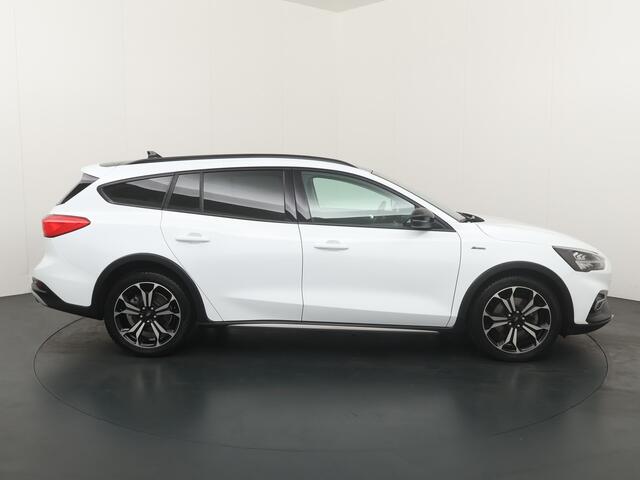 Ford FOCUS Wagon 1.5 150PK Active X Business Automaat