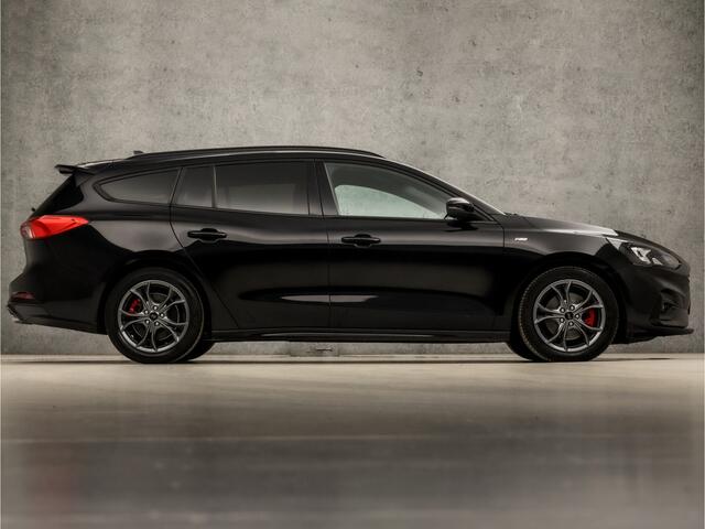 Ford FOCUS Wagon 1.5 EcoBoost ST Line X 150Pk Automaat (VIRTUAL COCKPIT, APPLE CARPLAY, GROOT NAVI, STUUR/STOELVERWARMING, CAMERA, SPORTSTOELEN, KEYLESS, LED KOPLAMPEN, NIEUWSTAAT)