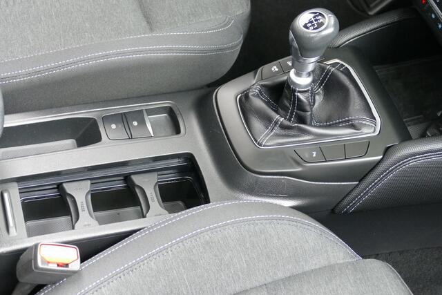 Ford FOCUS 1.0 124Pk EcoBoost Hybrid Active X Business. Panodak, Camera, Stoel&StuurVerw, 18"LMV, Haak 1100kg