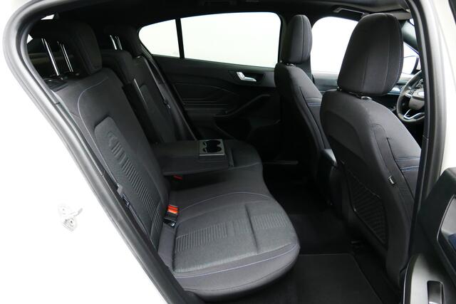 Ford FOCUS 1.0 124Pk EcoBoost Hybrid Active X Business. Panodak, Camera, Stoel&StuurVerw, 18"LMV, Haak 1100kg