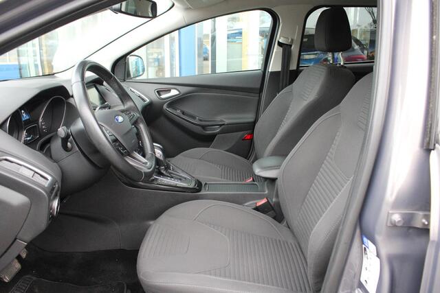 Ford FOCUS Wagon 1.0 Titanium | Automaat | Climate Control | Stoelverwarming | Navigatie | Parkeersensoren | Lichtmetalen Velgen |