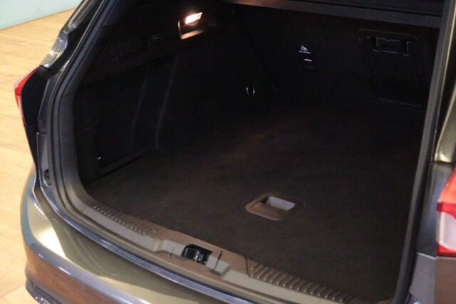 Ford FOCUS Wagon 1.0 EcoBoost Hybrid ST Line X Business | NAVI | CAMERA + PDC | VRUIT / STUUR / STOELVERW | ADAP CRUISE | B&O AUDIO |