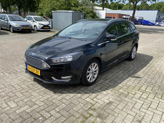 Ford FOCUS Wagon 1.0 Titanium | LM velgen | Navigatie | Trekhaak