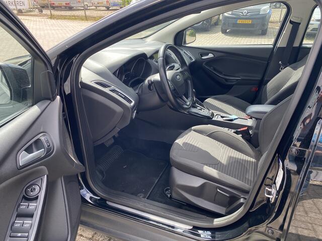 Ford FOCUS Wagon 1.0 Titanium | LM velgen | Navigatie | Trekhaak