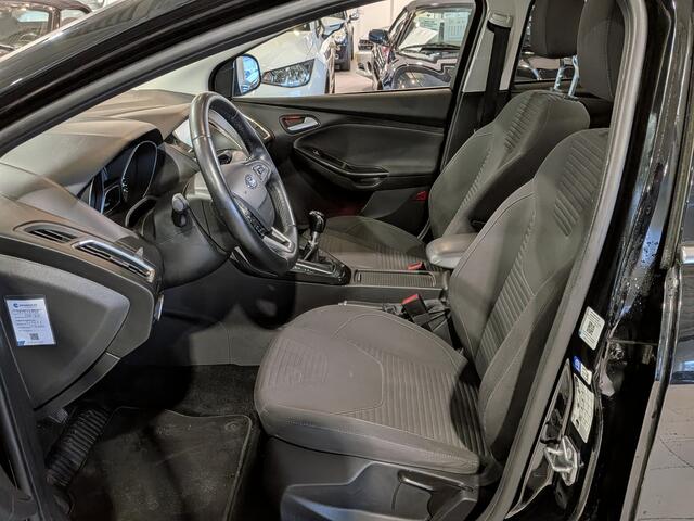 Ford FOCUS Wagon 1.0 Titanium Airco, Cruise Control, Trekhaak, Stuurbekrachtiging