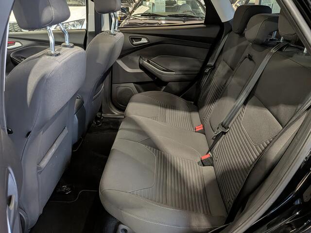 Ford FOCUS Wagon 1.0 Titanium Airco, Cruise Control, Trekhaak, Stuurbekrachtiging