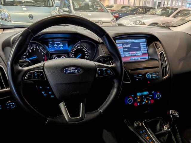Ford FOCUS Wagon 1.0 Titanium Airco, Cruise Control, Trekhaak, Stuurbekrachtiging