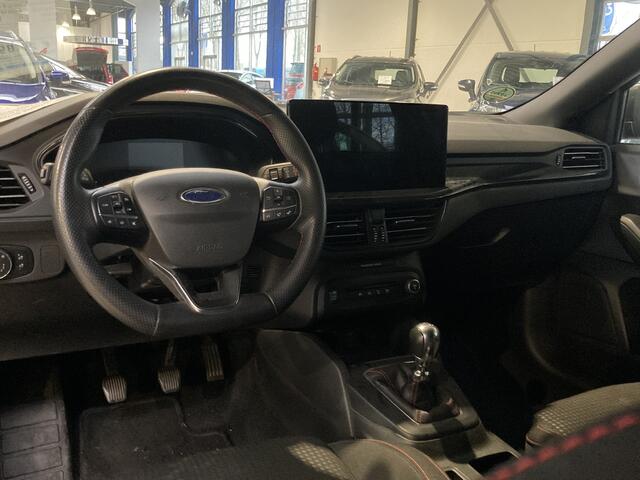 Ford FOCUS Wagon EcoBoost Hybrid 125 pk ST Line | Winter Pack | 4 seiz. banden | Navi | Clima | Cruise | Dr. loos Apple Carplay