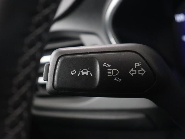 Ford FOCUS 1.0 EcoBoost Hybrid Titanium X | Stoel & stuurverwarming | Adaptive cruise | Half leder | Camera | Carplay | B&O Sound | Keyless | Navigatie | Climate control | Full LED