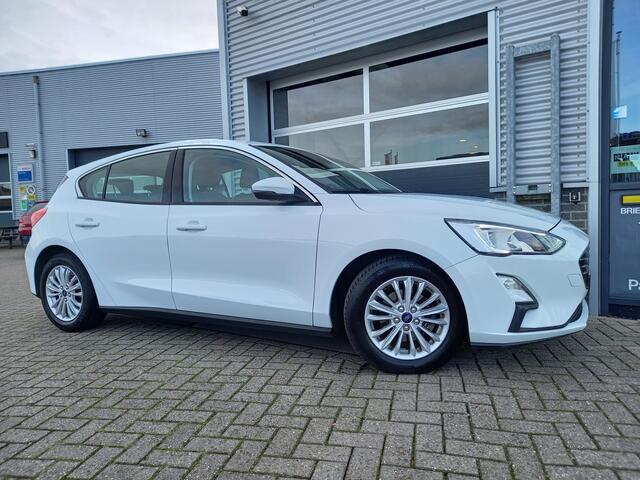 Ford FOCUS 1.0 EcoBoost Titanium Business AUTOMAAT - CARPLAY / ANDROID - NL AUTO - 1 EIGENAAR