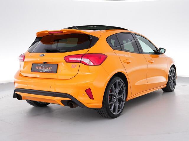 Ford FOCUS ST-3 2.3 280pk PERFORMANCE PACK |dealer onderhouden|panoramadak|B&O|HUD|adaptive cruise control|Apple Carplay|BLIS|winterpack|elek. verstelbare stoelen|lane assist|