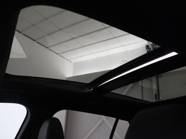 Ford FOCUS 1.5 EcoBoost ST Line X | Panoramadak | Half leder | Stoel & stuurverwarming | Adaptive cruise | Camera | Park Assist | Keyless | Navigatie | Dodehoek detectie | Full LED | Climate control