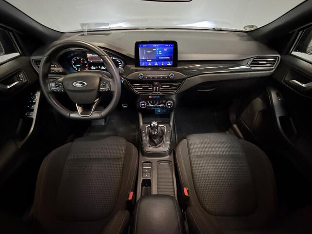 Ford FOCUS 1.0 EcoBoost ST-Line HUD|Carplay|LED|