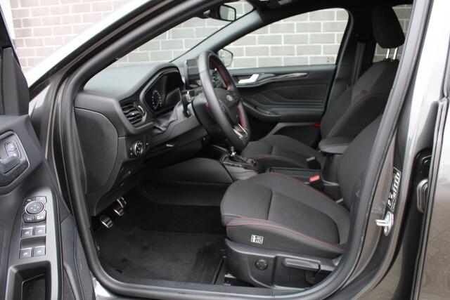 Ford FOCUS Wagon 1.0 EcoBoost Hybrid ST Line / HUD / Stoel/stuurverwarming
