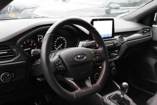 Ford FOCUS 1.0 EcoBoost ST Line Business | PDC-V/A | NAVIGATIE | DAB-RADIO | CARPLAY | 17'LMV | AIRCO | D-GLAS | LED |