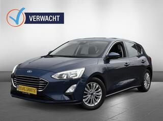ford-focus-titanium-design--stoelve